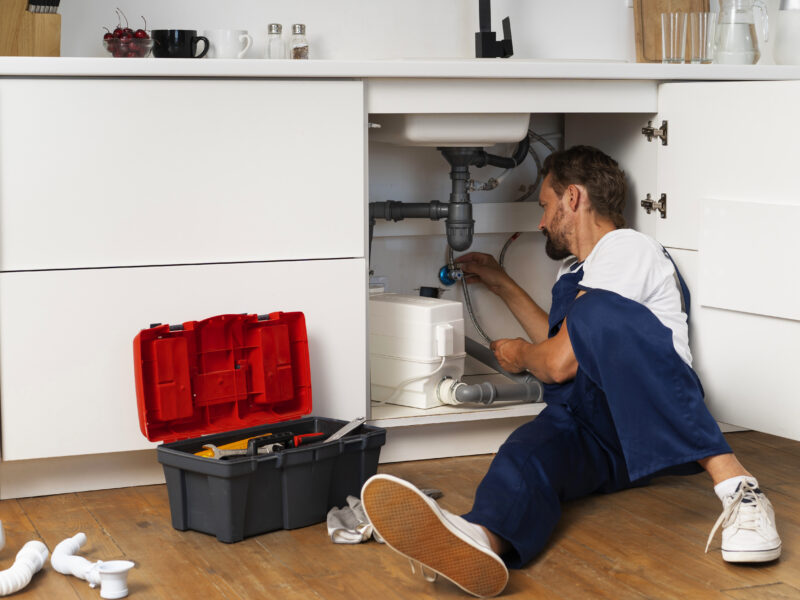 an emergency plumber